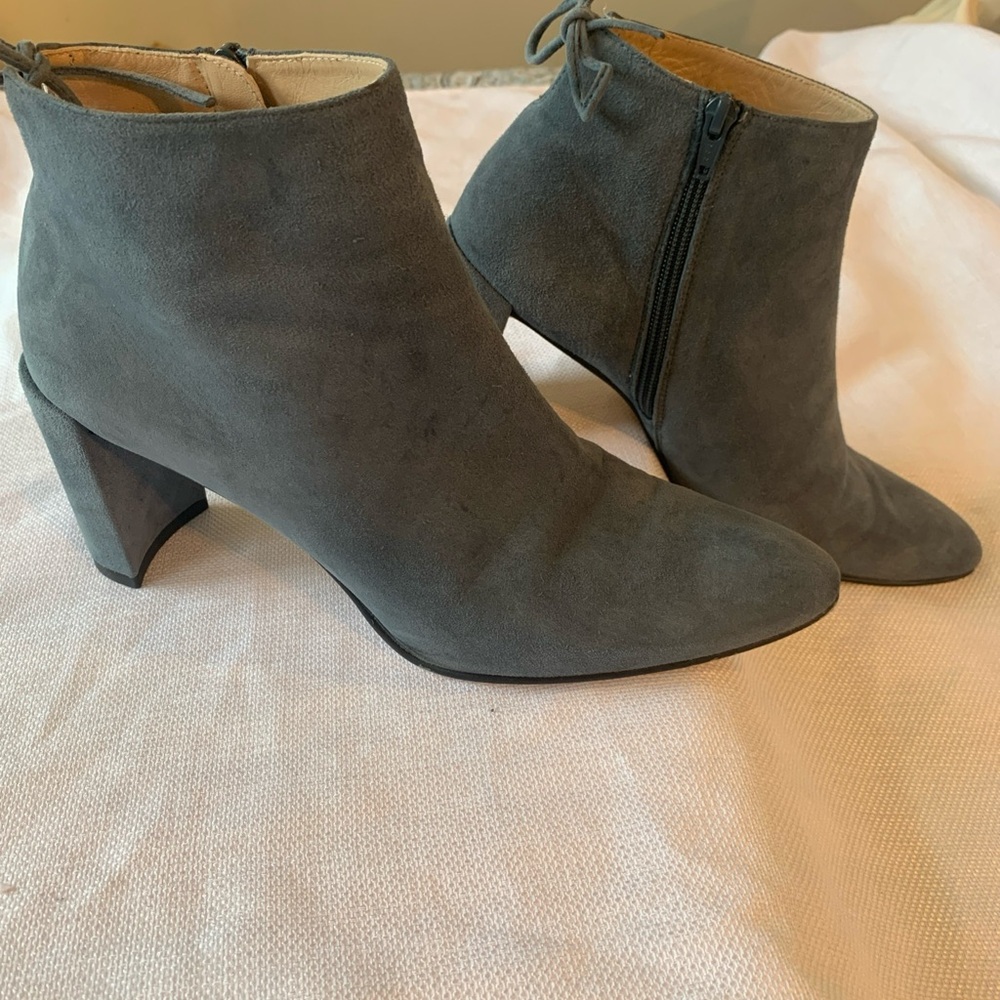 Stuart Weitzman Grandiose Pointy Slate Blue Suede Toe Boot Women's Size 10M